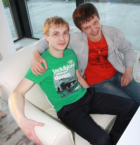 Paul Twins & Smallrobots - Spring and The Good Mood