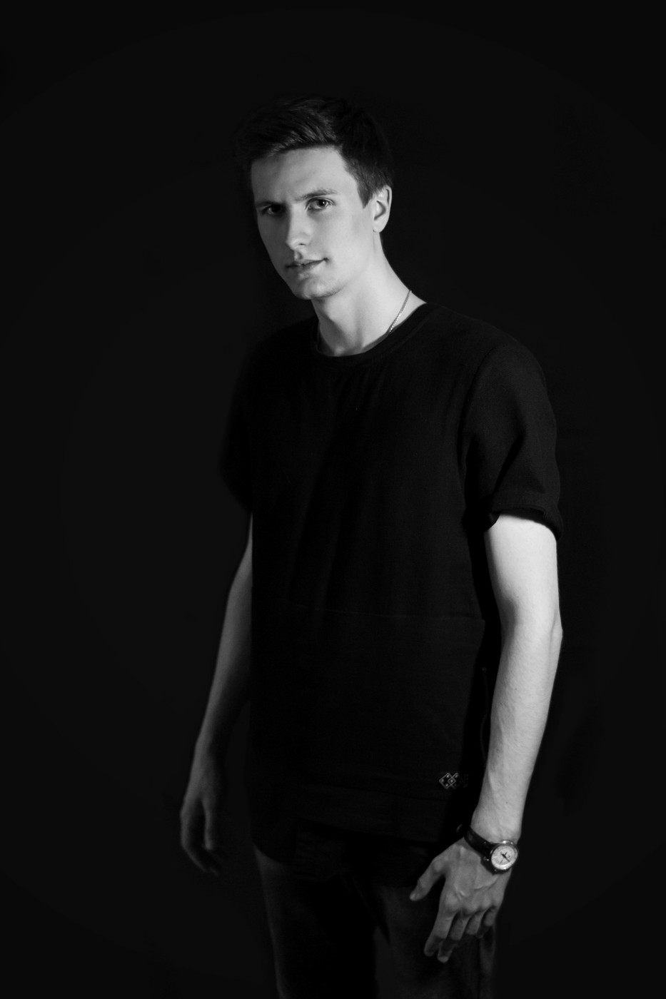 DEWIAN GROSS DEWIAN GROSS