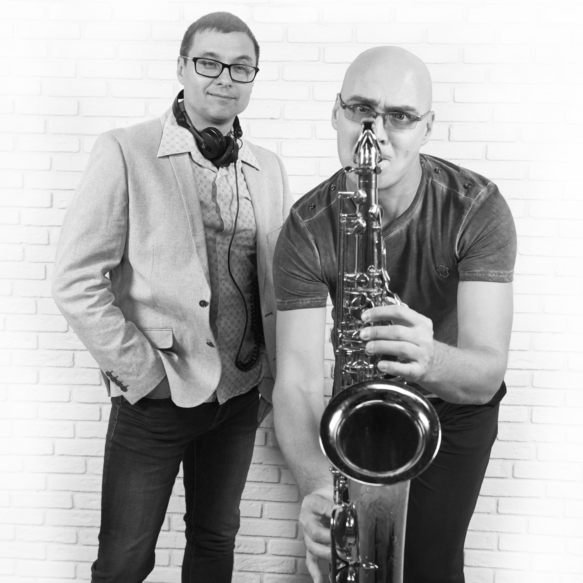 саксофонист SYNTHETICSAX