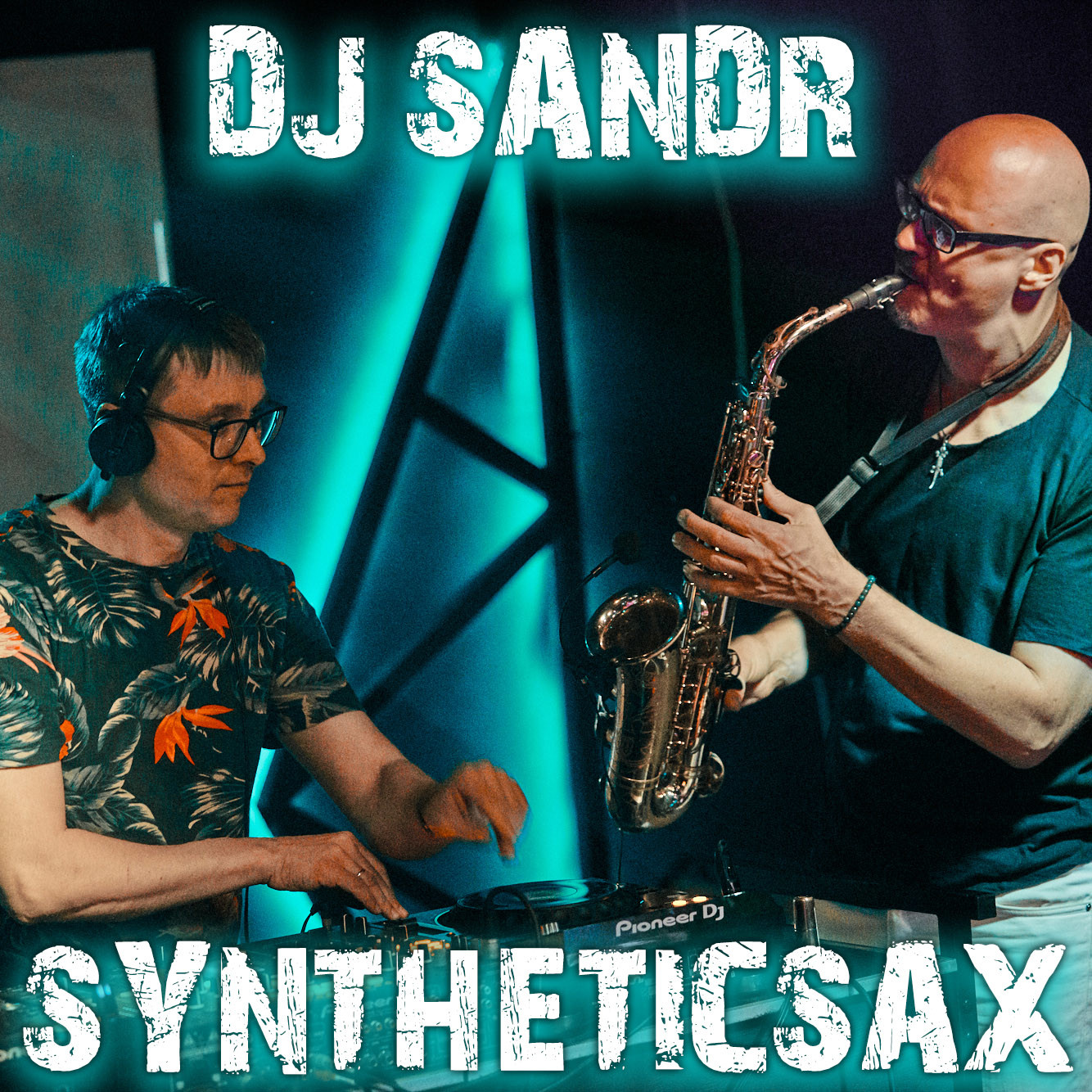 саксофонист SYNTHETICSAX