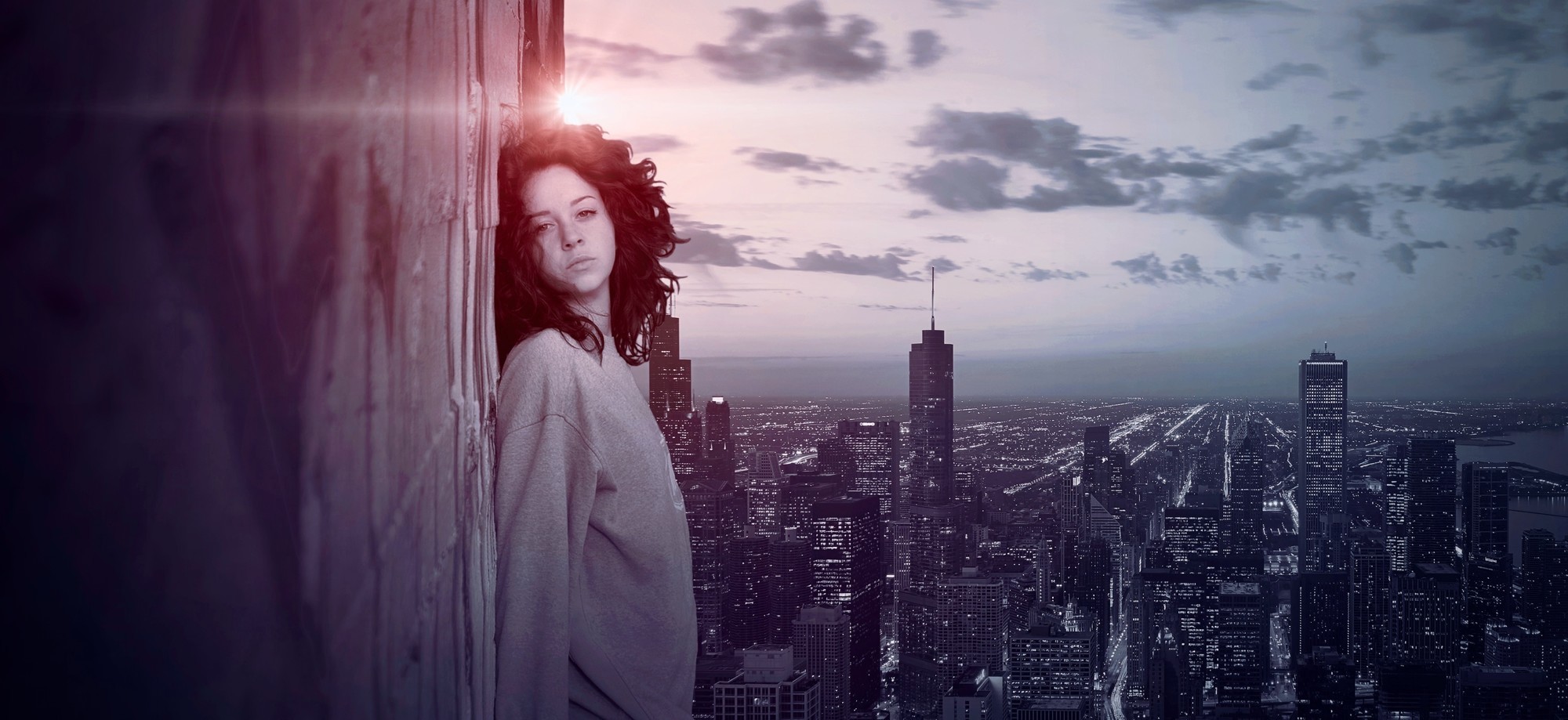 New york city girl. Девушка со спины. Счастливая девушка. Девушка и ночь. Девушка в вечернем городе.