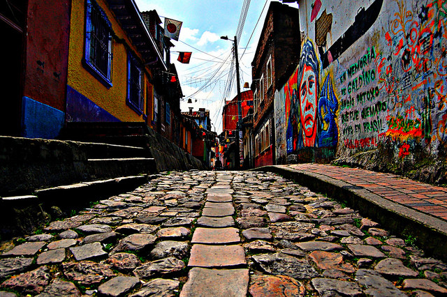 CREATIVE SOUNDSHOK - The Streets of Bogota! (Live! Mix)