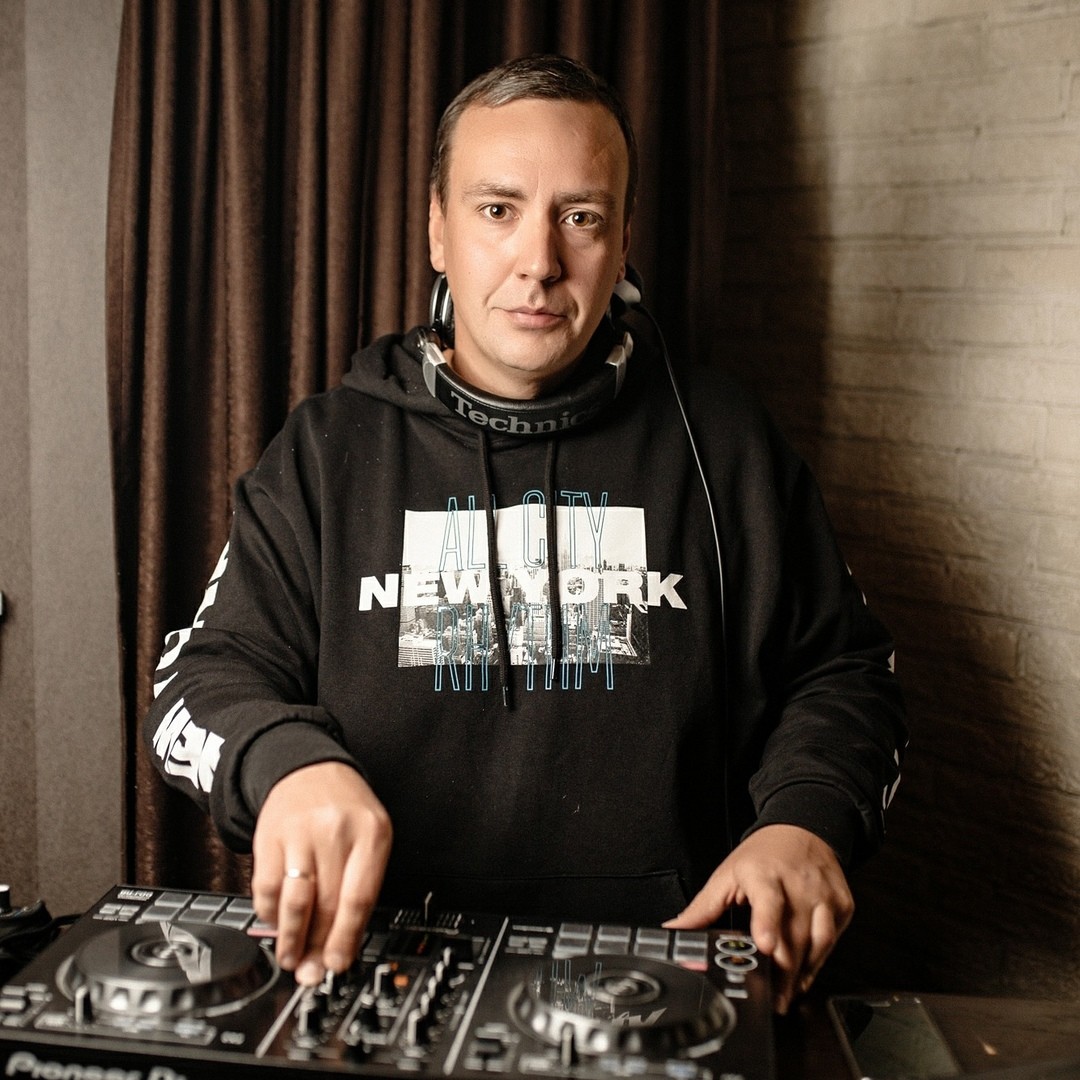 Dj Dmitriy Larin- Loft club mix [78-124]