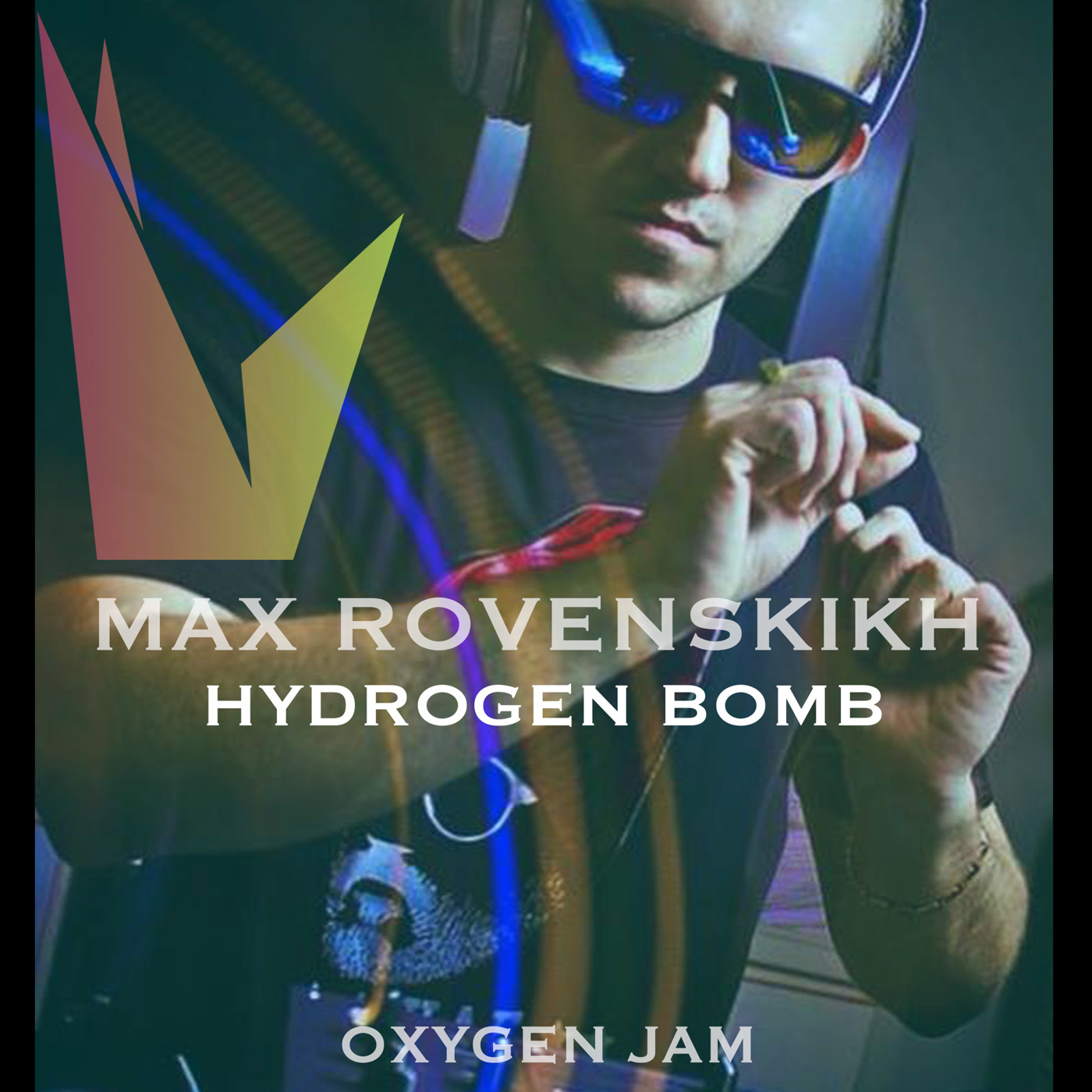 Max Rovenskikh - Hydrogen Bomb.