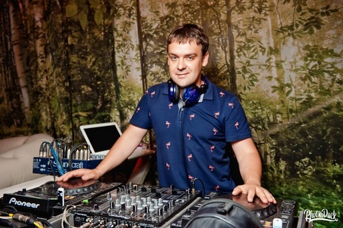 DJ DMITRY KOZLOV
