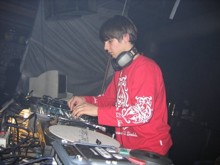 PromoDJ profile picture for @april