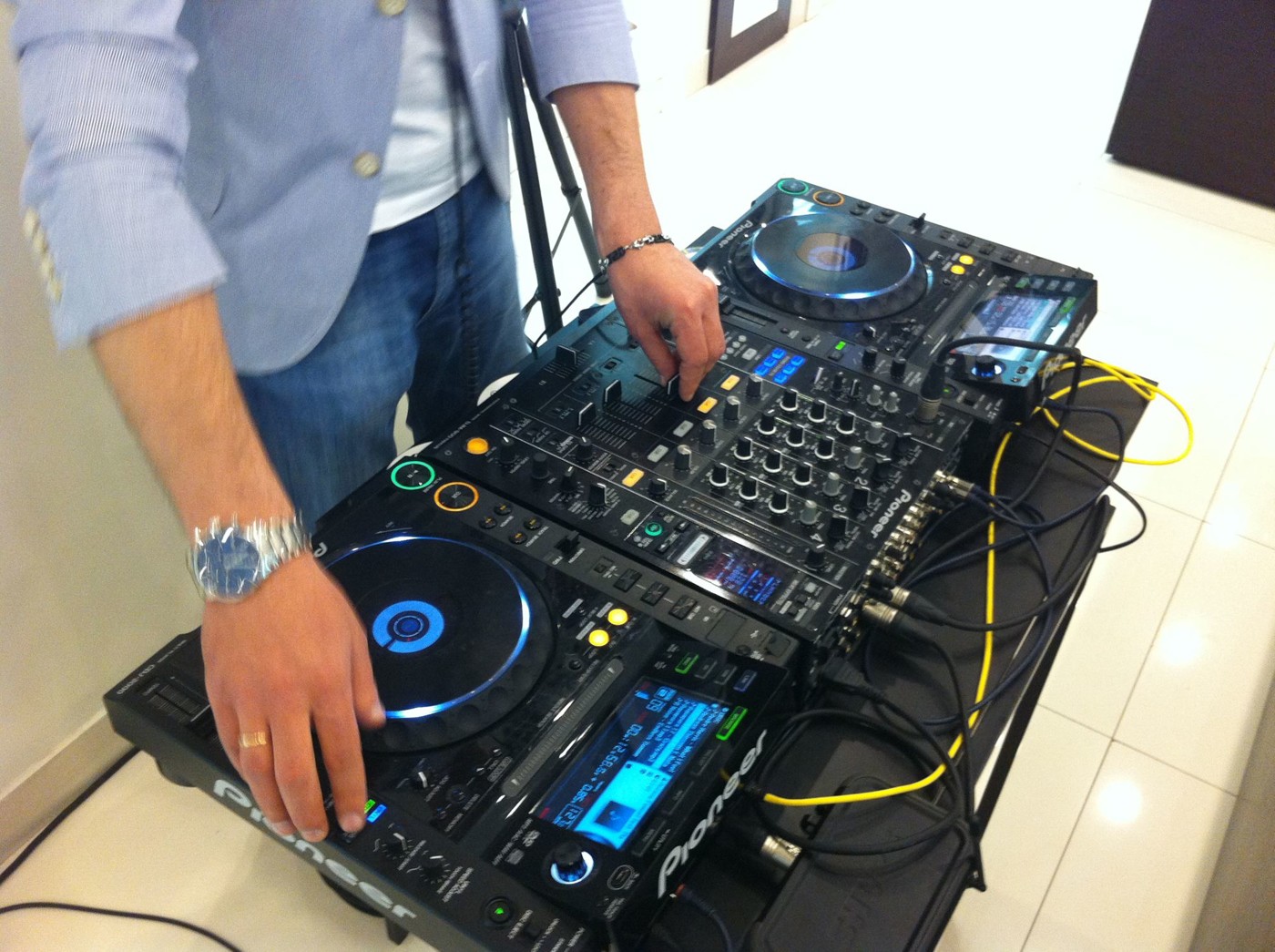 DJ ANDREY SANIN / MOSCOW MASHUP MAFIA