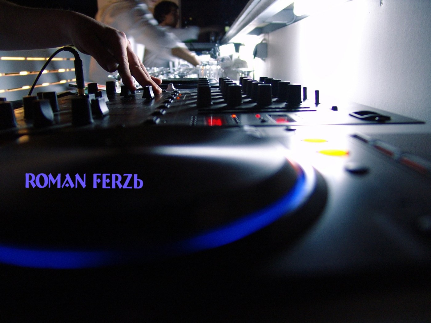 RADIO SHOW "CONNECT". GUEST SPACE MIX BY ROMAN FERZЬ" #6