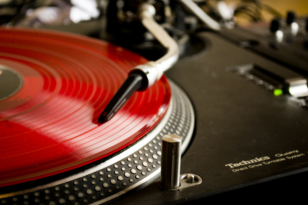 Dj Sandr - Live from Shishka Bar (EXCLUSIVE VINYL COLLECTION)  (Part 2) episode artwork