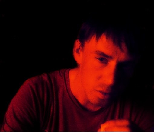 Malikim - Ultraviolet (feat. Thomas Mraz)(Remix) Malikim - Ultraviolet (feat. Thomas Mraz)(Remix)