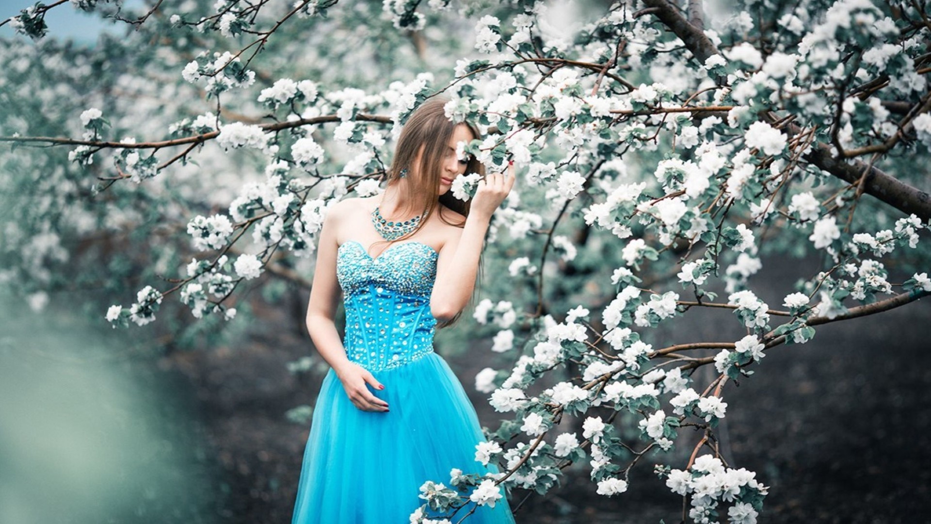 Платье девушка весна