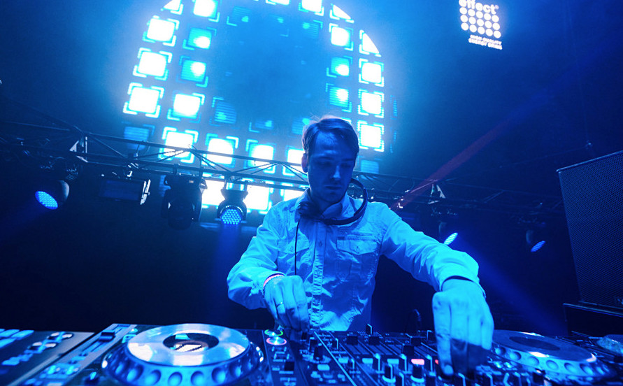 Alexey Sonar - Live @ Izvestia Hall [04.11.2017] episode artwork