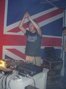 PromoDJ profile picture for @roger