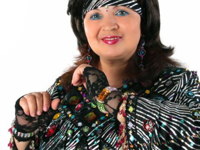 Татарские певица агзамова альфина. Альфина азгамова сина. Альфина азгамова в молодости. Шомырт чэчэклэре альфина азгамова слушать. Альфина азгамова концерт.
