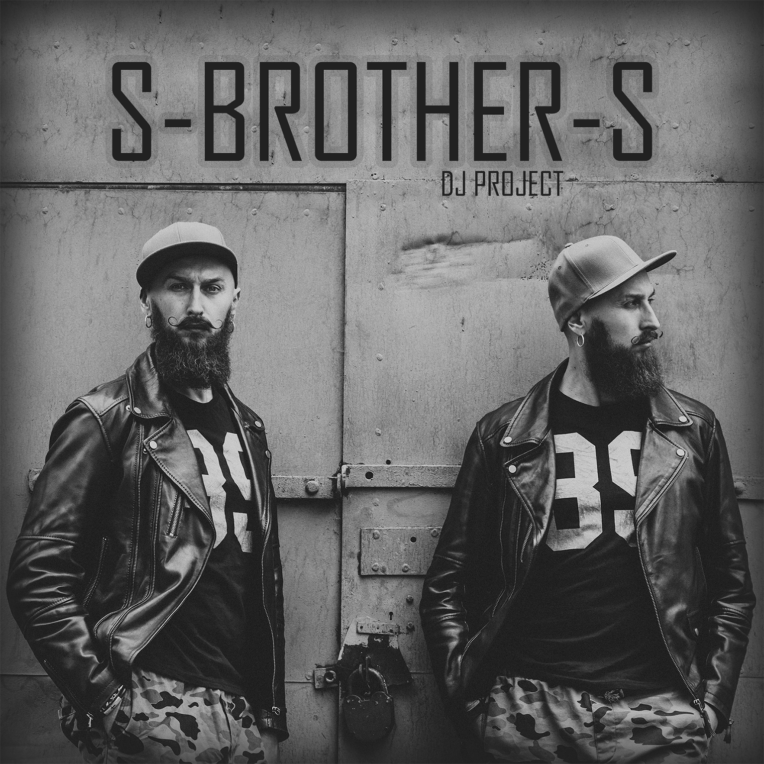 Mike s brothers. Братья Смирновы диджеи. Братья диджеи Близнецы с бородой. DJ братья Близнецы. 2 Брата близнеца диджеи.