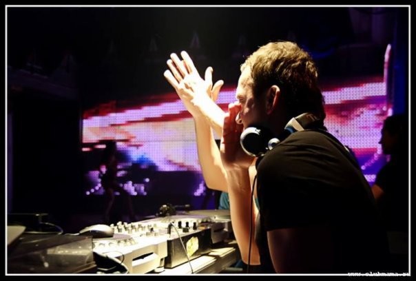 Petrof DJs/VJs