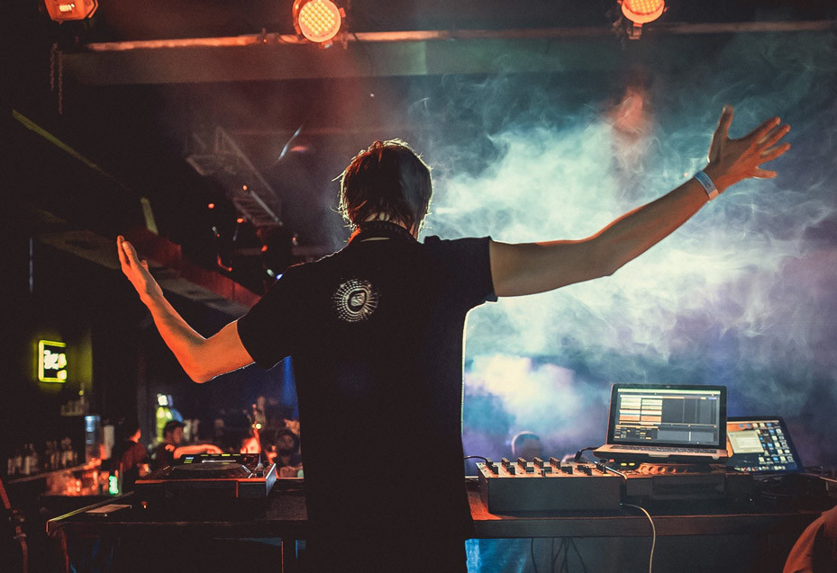 Cosmonaut - MegaBeat 2017-14 mix