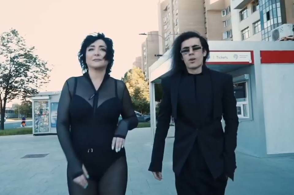 Машина коста лакоста