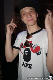PromoDJ profile picture for @boobs
