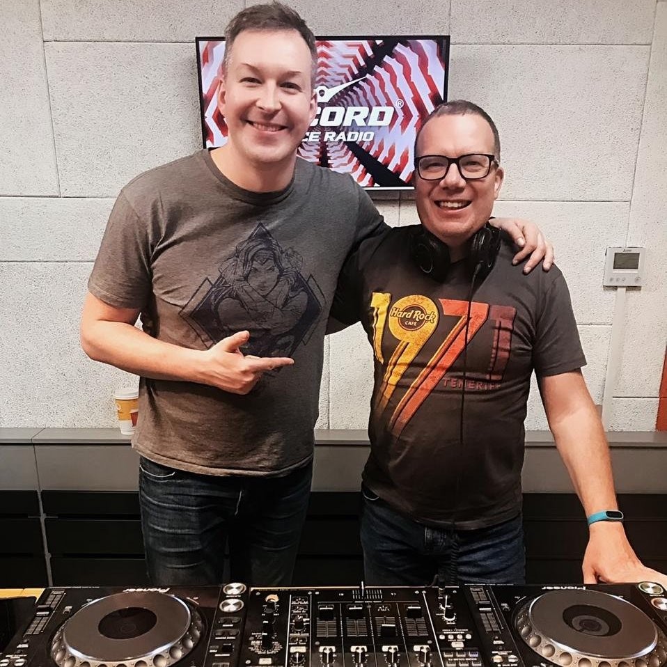 Dj feel record. Диджей Фил рекорд. Диджей Фил трансмиссия. Диджеи радио рекорд. DJ feel радио рекорд.
