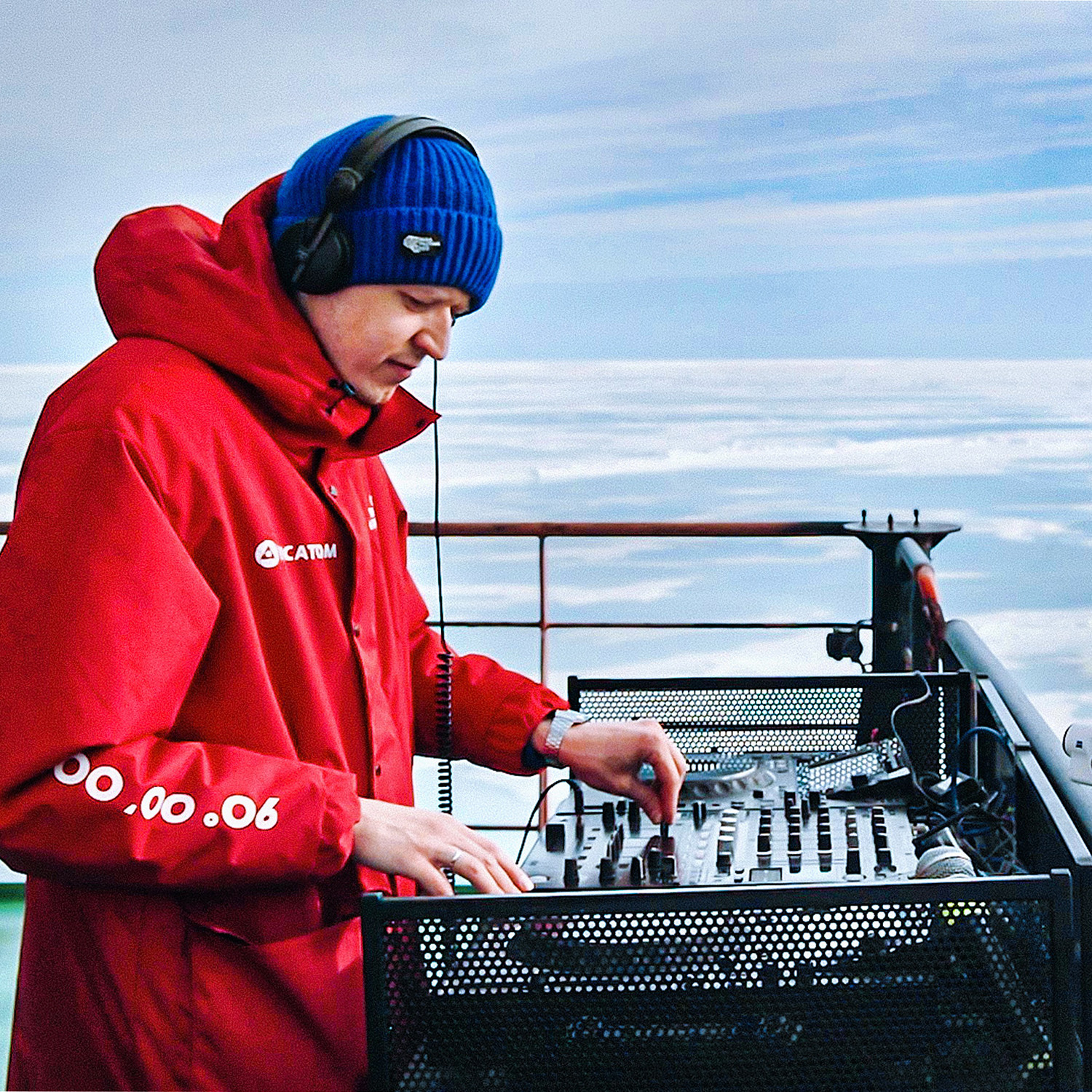 DJ DIMIXER - The world's first DJ set at the North Pole (2022) – DJ DIMIXER