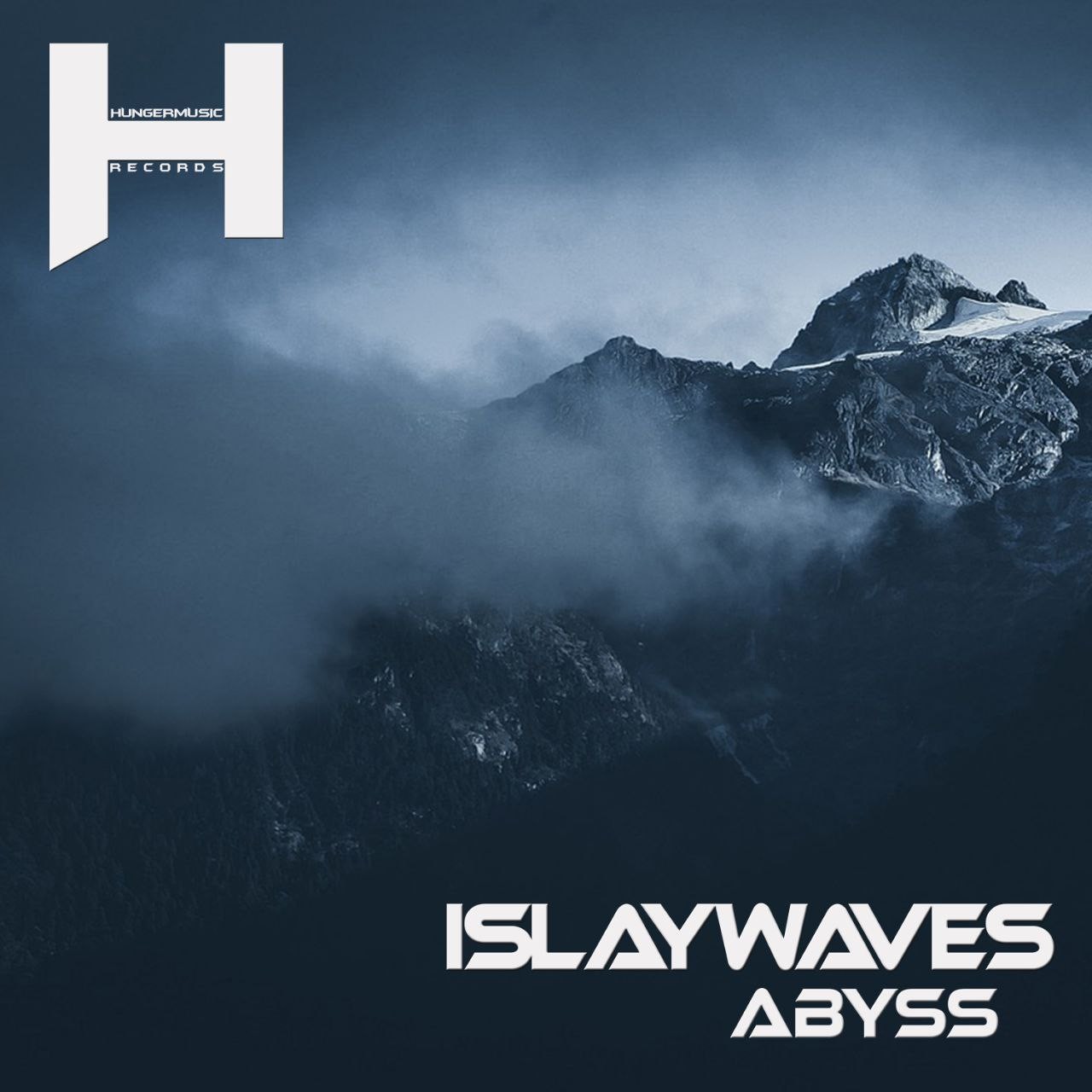 Islaywaves-Foggy Field