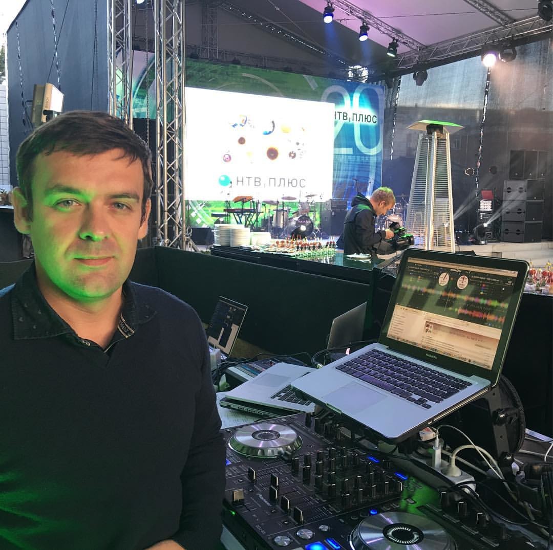 DJ DMITRY KOZLOV