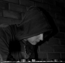 PromoDJ profile picture for @cracking