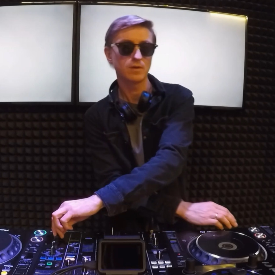 SVET - PioneerDJ TV Live Mix