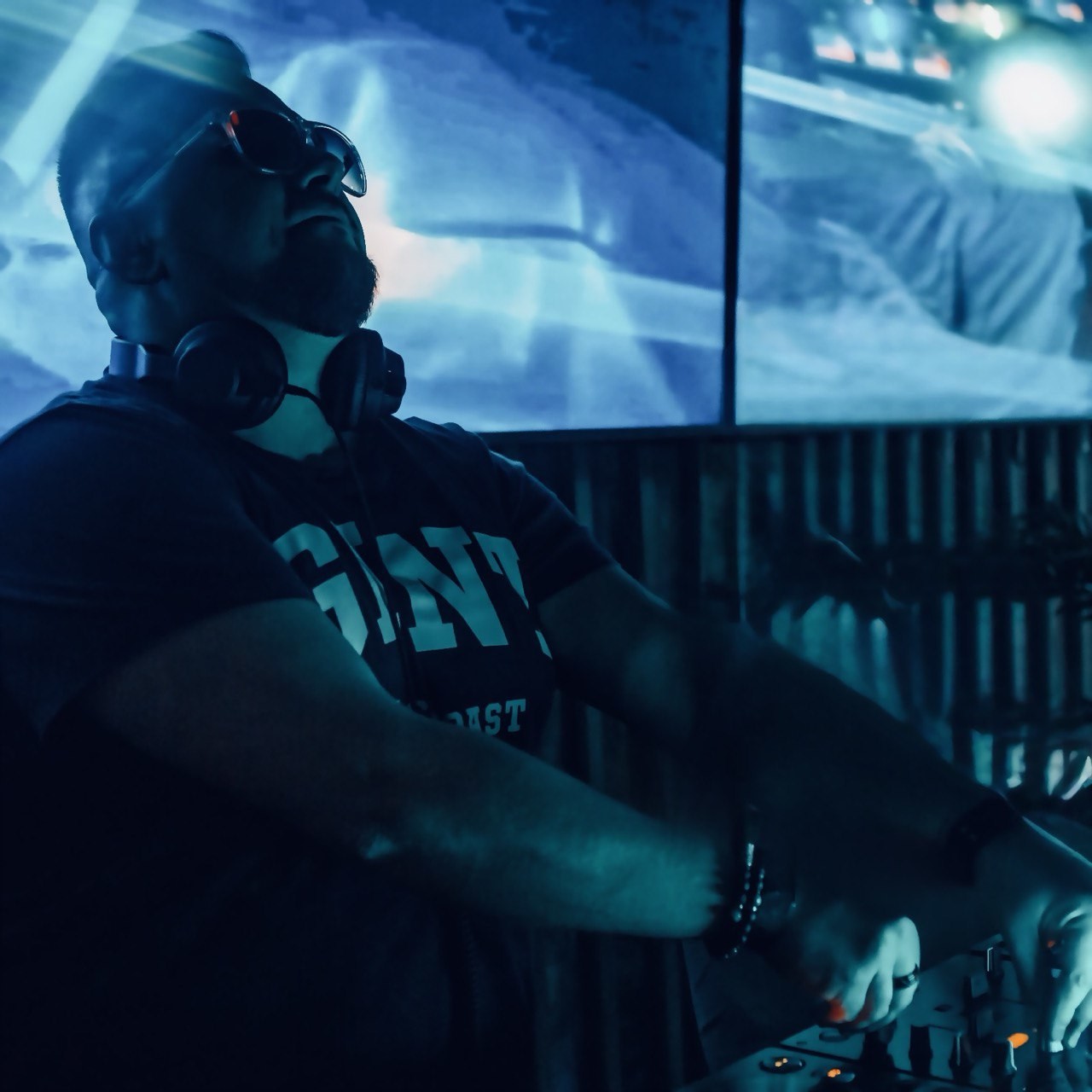 LEVCHENKO - PERFOMANCE NIGHT - EXCLUSIVE HOUSE MIX | 27 FEBRUARY 2026 LEVCHENKO - PERFOMANCE NIGHT - EXCLUSIVE HOUSE MIX | 27 FEBRUARY 2026