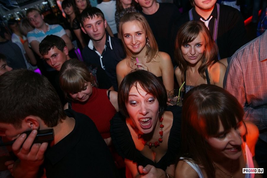 Нейм пермь. Нейм клуб Пермь. Shake клуб. Shake Night Club Пермь. Шейк Пермь вечеринки.