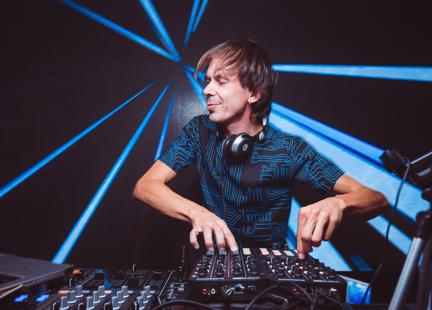 Cosmonaut - MegaBeat 2019-07 mix