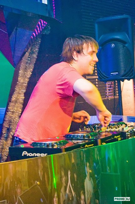 //cdn.promodj.com/fotos3/labeled/00/00/56/88/54/2_8473f2.jpg